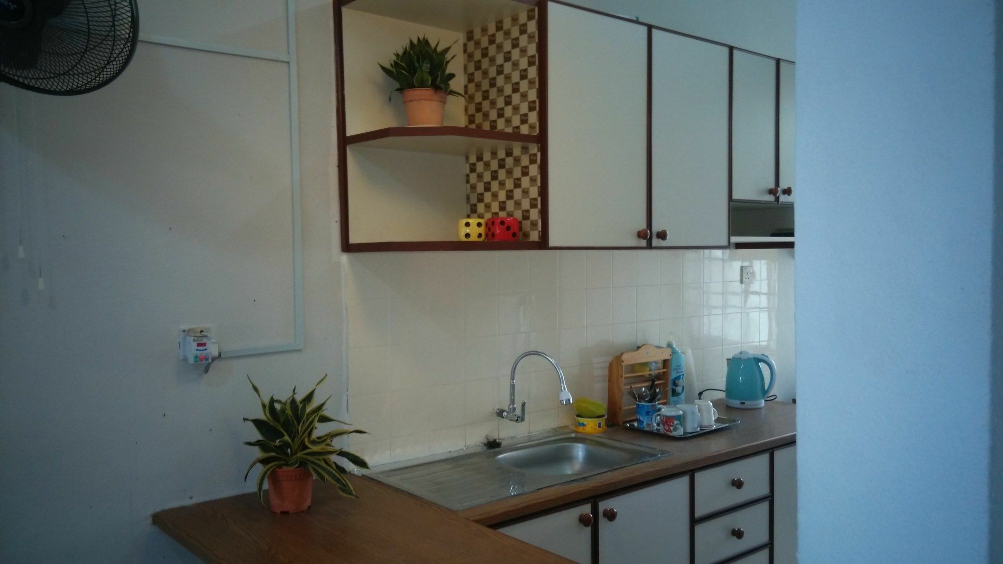 Pinang Beach Apartment @ Bayu Emas Бату Феринги Екстериор снимка